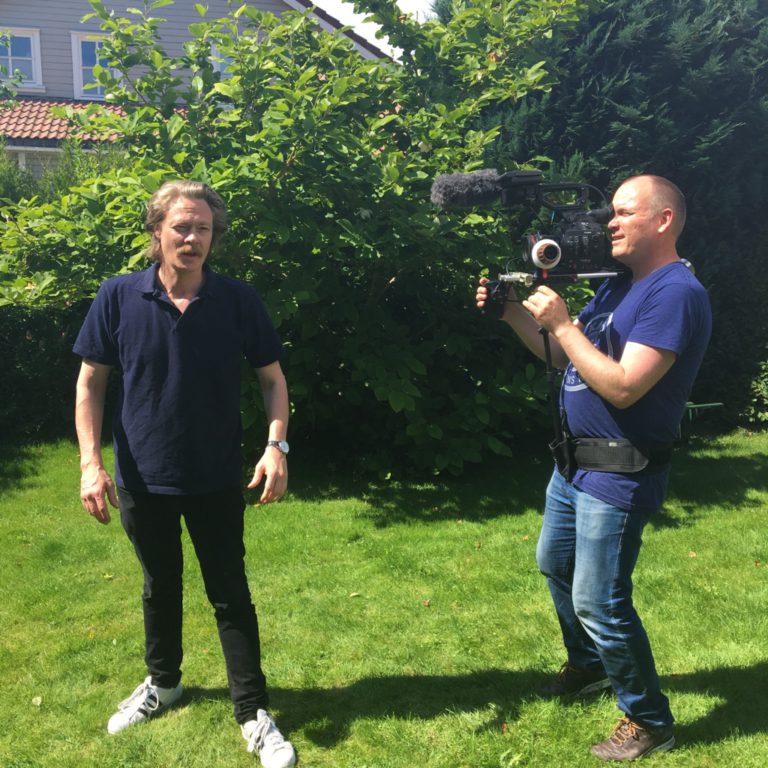 Opptak til Oljeunge film. Kristoffer Joner til venstre og Arild Østin Ommundsen til høyre
